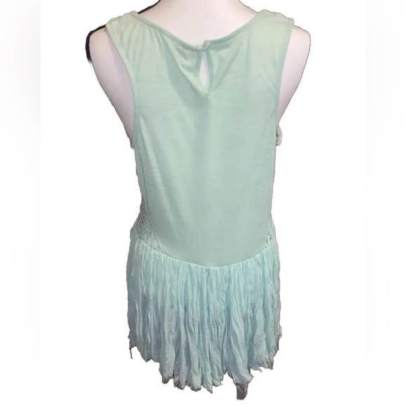 BKE Womens Large Green Sequin Pleated Lace Racerback Long Top Preowned EUC - Picture 7 of 12
